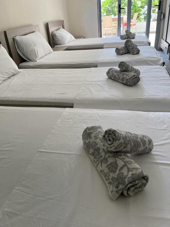Riviera Rooms Саранда Екстер'єр фото
