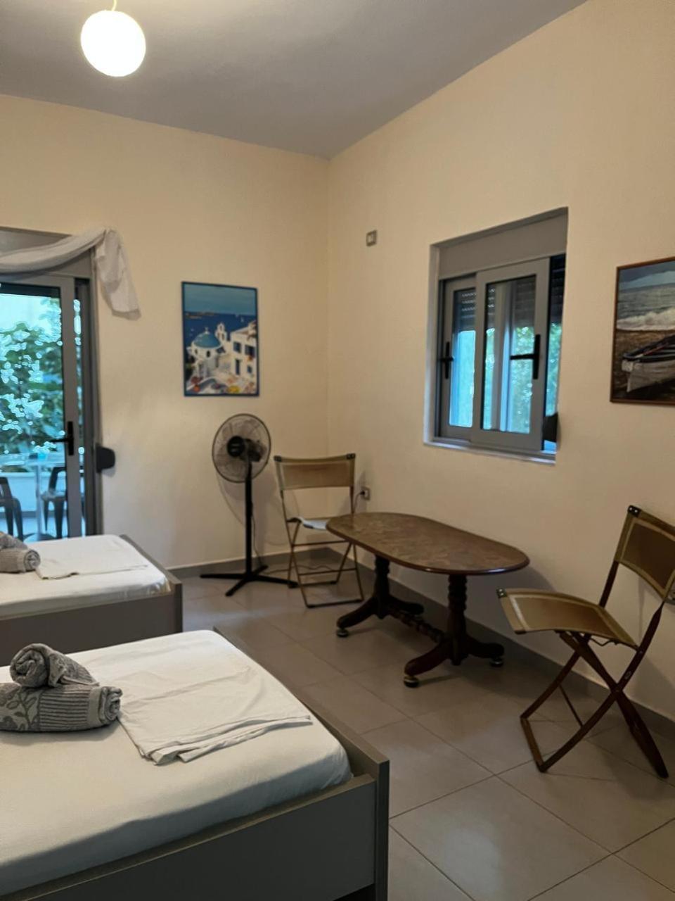 Riviera Rooms Саранда Екстер'єр фото